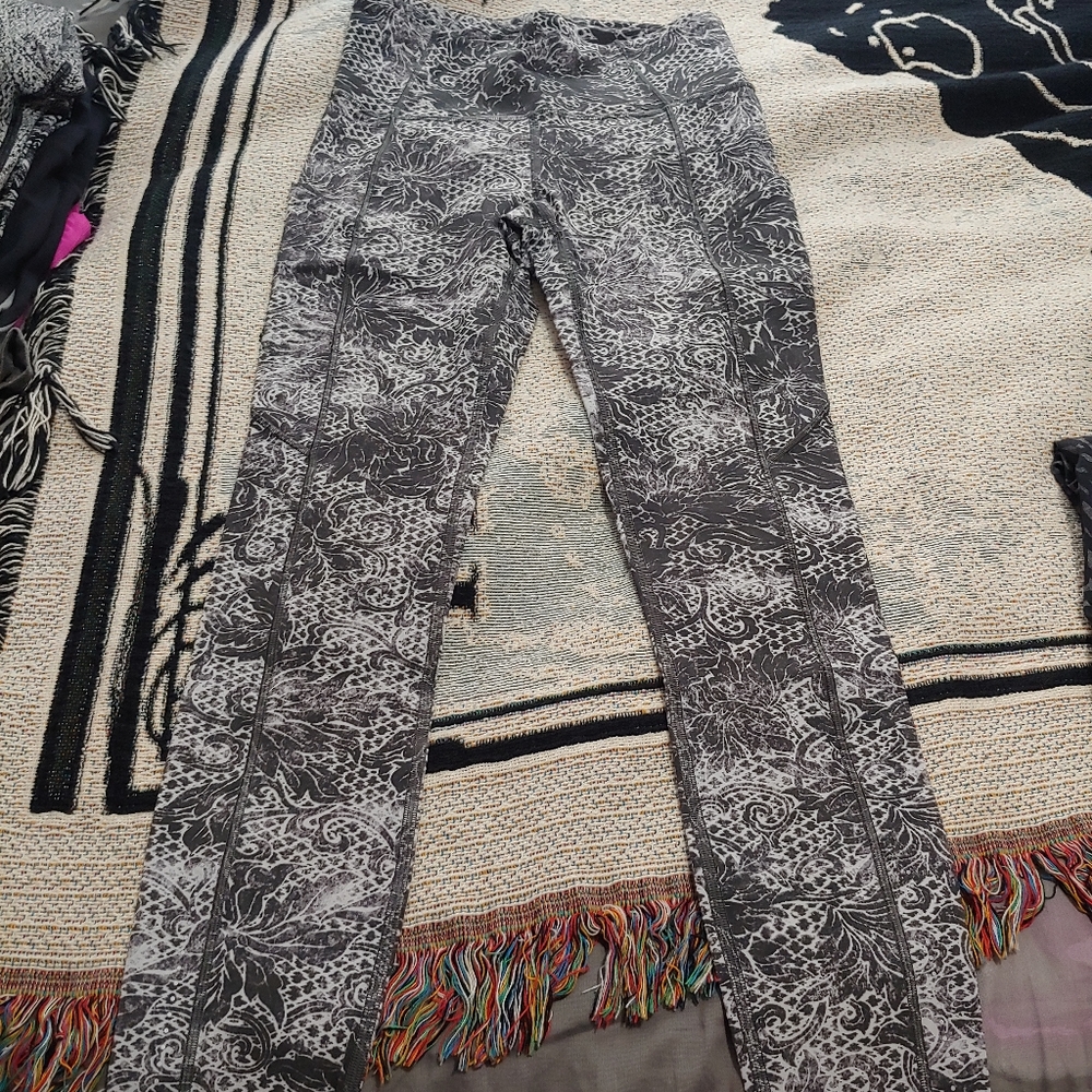 Fast and Free legging NWOT